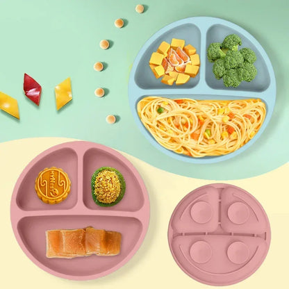 Set Repas Bébé en Silicone Sans BPA – Bol Ventouse, Assiette, Tasse & Couverts