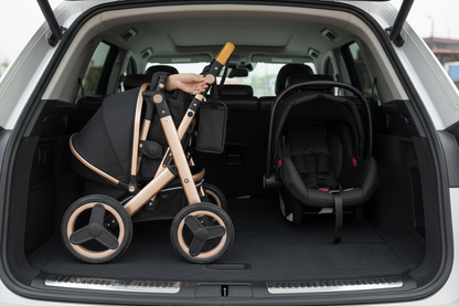 Poussette BaBy&Co 3 en 1 multi-fonctionelle avec son siège auto.